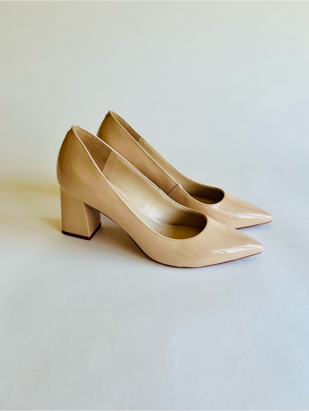 Marc Fisher Cream Patent Leather Point Toe  Heels size 8